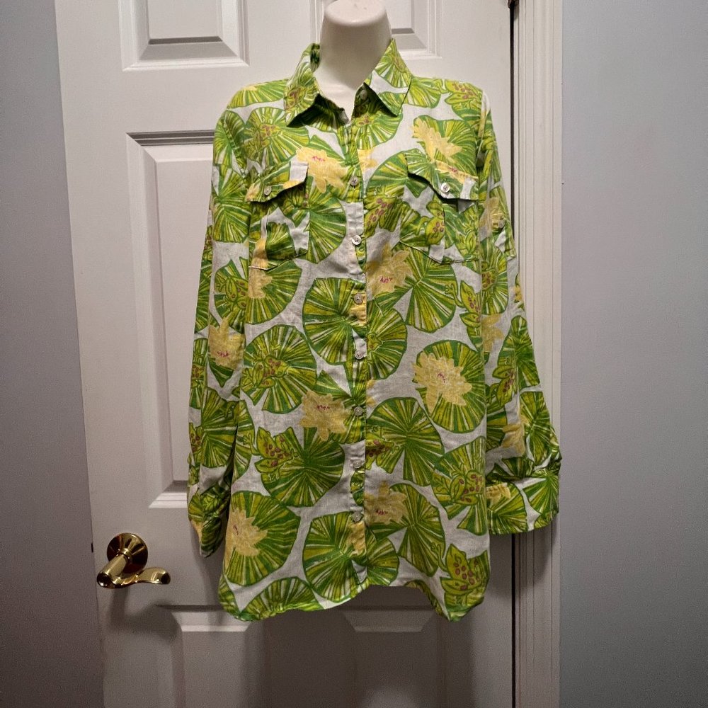 Lilly Pulitzer Medium linen hip hop hooray resort fit shirt